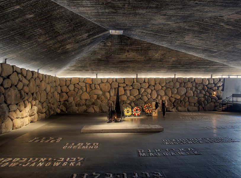 2880px-Yad_Vashem_BW_5